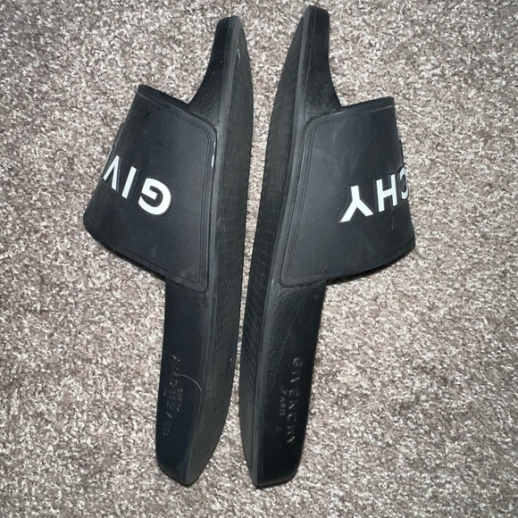Givenchy Slides - Picture 3 of 4